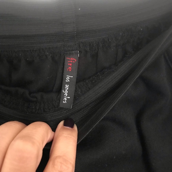 Mini skirt - Picture 3 of 3